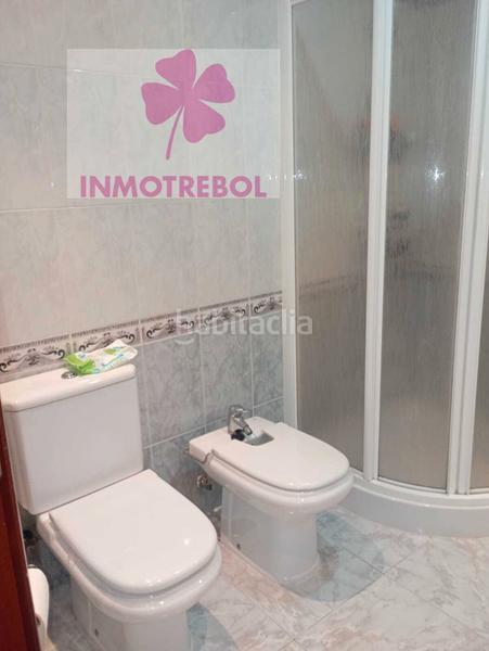 Foto 5e8d5595-7100-4a15-85cb-331e26ff7809. Casa adossada a colores - entreparques Sevilla