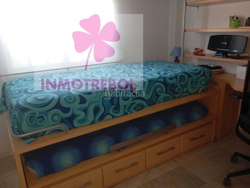 Foto 8d1253ad-2d71-4b7f-9be9-244361e9a8fc. Casa adossada a colores - entreparques Sevilla