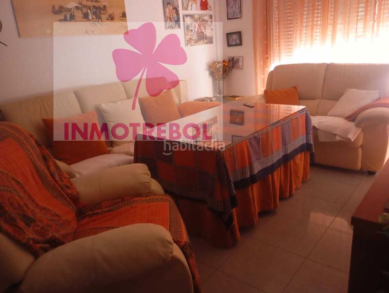 Foto 8f7b6fe4-fa9f-4131-bc45-380c289c6754. Casa adossada a colores - entreparques Sevilla