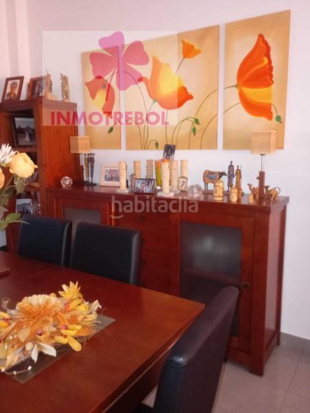 Foto 990b85c1-3c3c-4ed1-857e-693e99ca6009. Casa adossada a colores - entreparques Sevilla