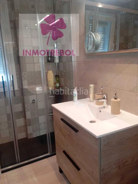 Foto 99714a4c-f351-4f2e-a849-492a0c2e865e. Casa adossada a colores - entreparques Sevilla