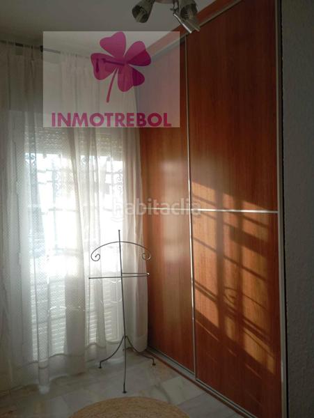 Foto e0832d90-ab0b-4eb3-b5cc-738c1018c739. Casa adossada a colores - entreparques Sevilla