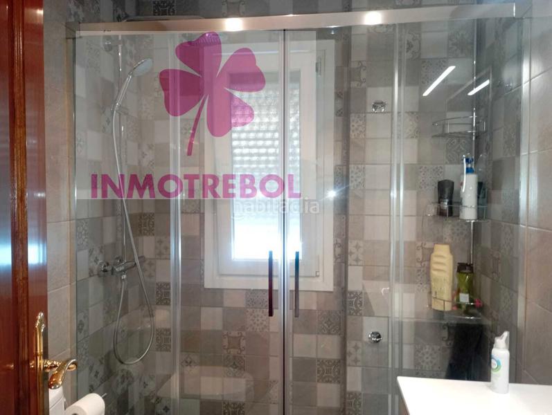 Foto ffd26799-bb97-4491-b5c5-7d4539d5bc9f. Casa adossada a colores - entreparques Sevilla