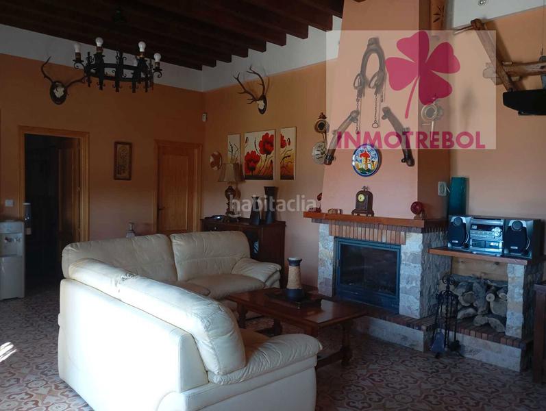 Foto 4939c0c8-1019-4f5c-8b11-6a5fc14f35f5. Chalet ocasion expectecular finca de 10398m de parcelay 511m construidos en Carrión de los Céspedes