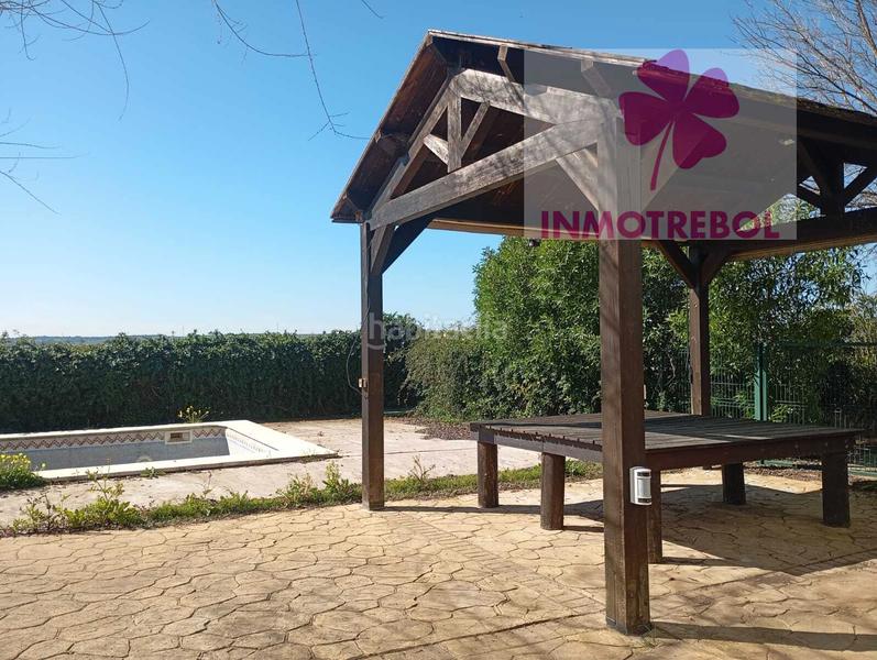 Foto a46684b1-bce0-438a-9504-1b22e8ab582d. Chalet ocasion expectecular finca de 10398m de parcelay 511m construidos en Carrión de los Céspedes