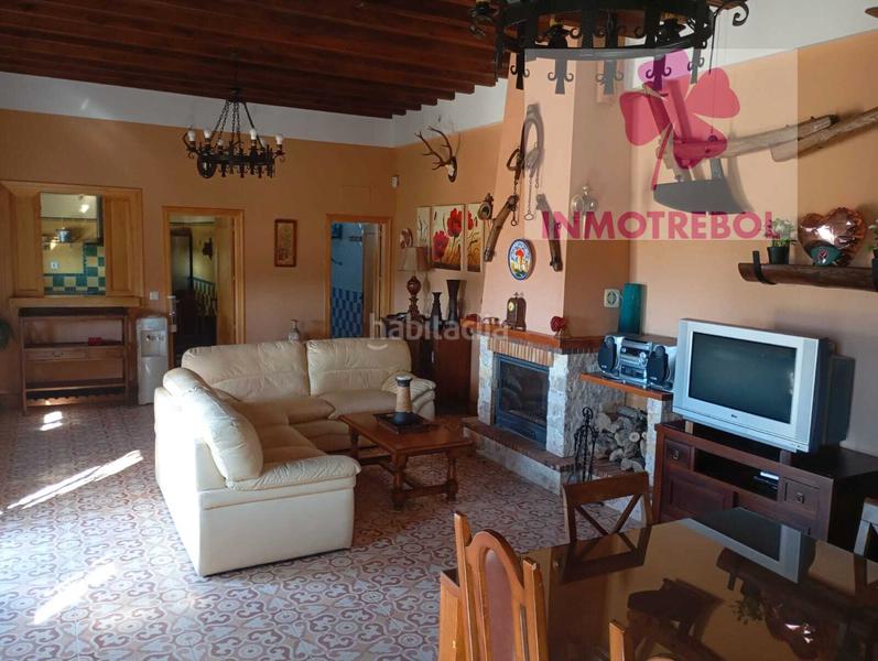 Foto b738f521-2a82-49b8-9008-010640ad0066. Chalet ocasion expectecular finca de 10398m de parcelay 511m construidos en Carrión de los Céspedes