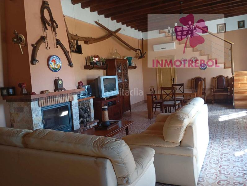 Foto cbf25775-aa84-415b-8593-83cb970d7d54. Chalet ocasion expectecular finca de 10398m de parcelay 511m construidos en Carrión de los Céspedes