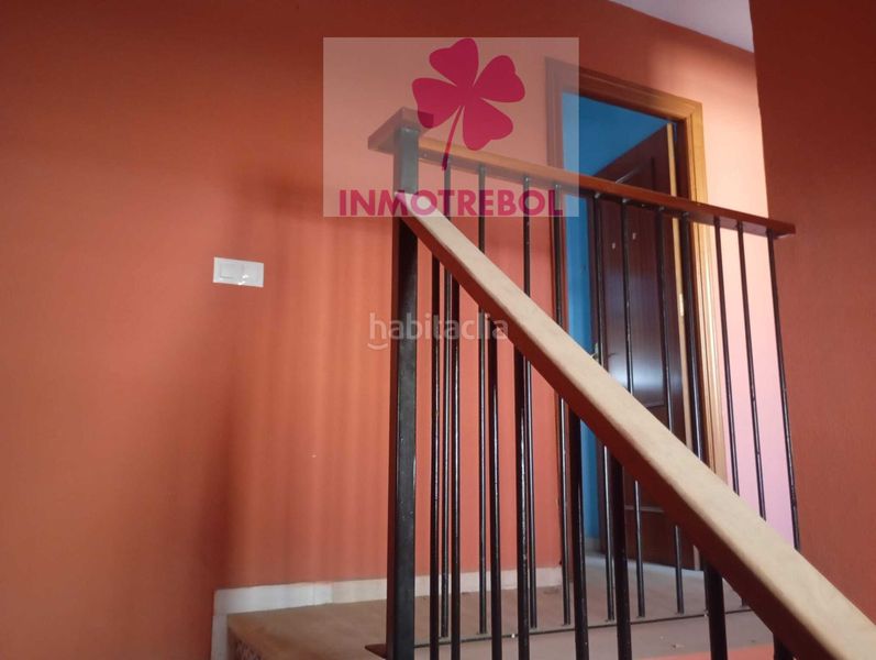 Foto 43a22d56-ae4d-4037-9b22-17cad27e3963. Casa adossada a Puebla del Río (La)