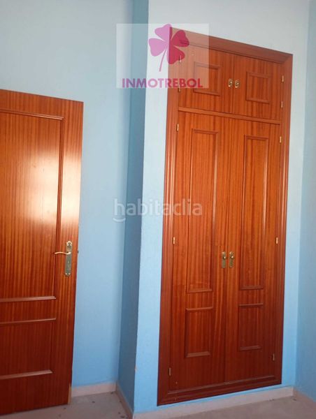Foto 78a9fd7c-4996-4599-bc58-d997a89e92ba. Casa adossada a Puebla del Río (La)