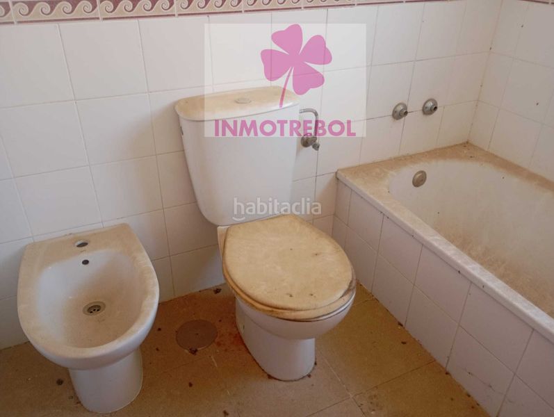 Foto 7fb4caa7-996a-42f0-b67d-9534c670cc50. Casa adossada a Puebla del Río (La)