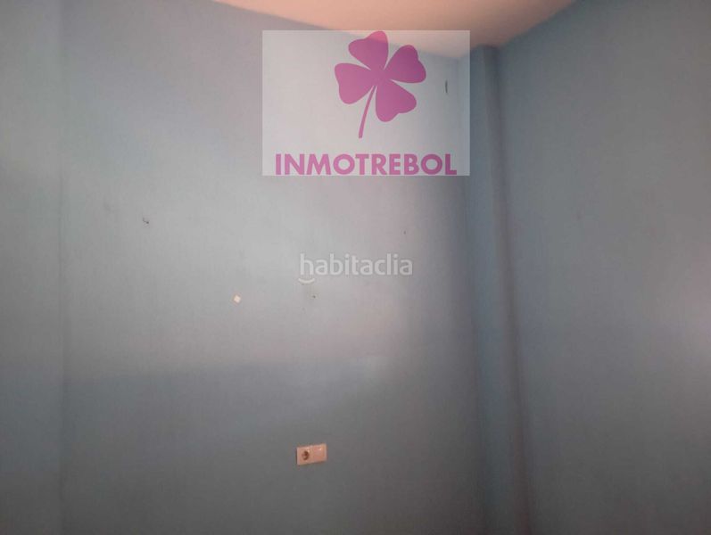 Foto b6590b4e-39c2-44c6-8190-7bb32682cf01. Casa adossada a Puebla del Río (La)
