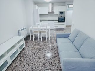 Rent Flat  Avinguda de madrid. Exclusivo para estudiantes!!