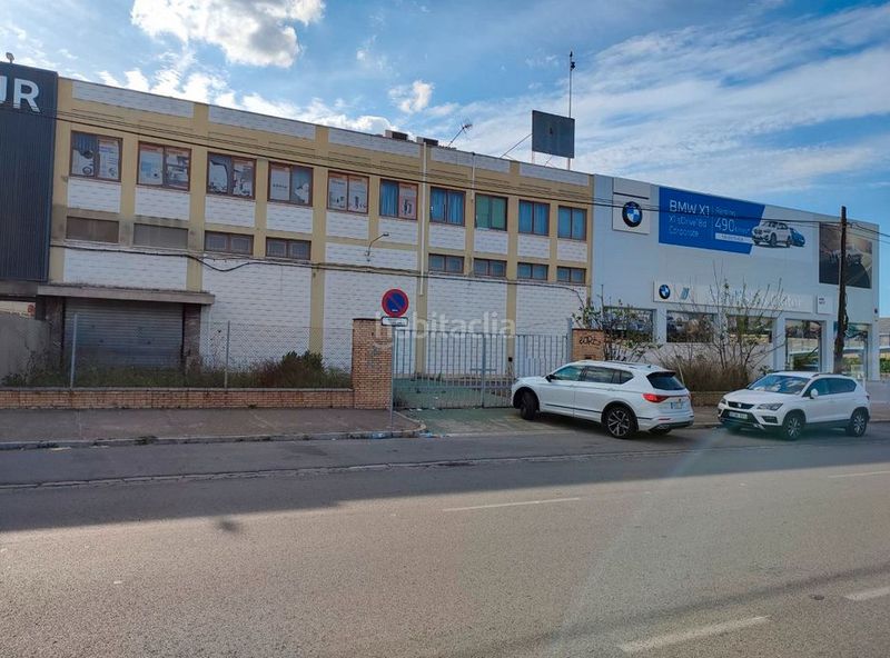 Foto d4785ed2-f42e-4861-b346-ca187a68f180. Rent industrial building in Santa Clara Sevilla