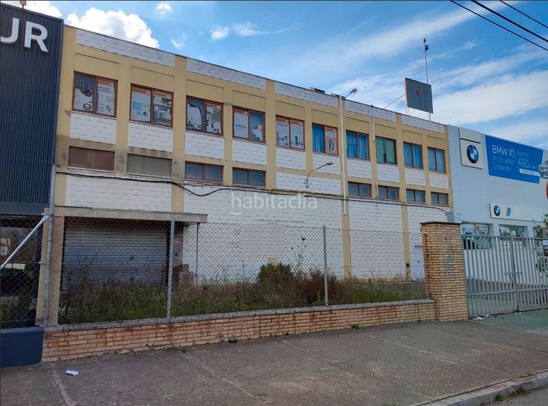 Foto ebc50ade-6d9a-481e-8fa9-3192b0f26c60. Rent industrial building in Santa Clara Sevilla