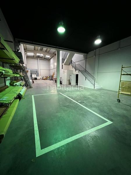 Foto f0b2f758-16b0-4b1c-8a34-a7d96d2d8da5. Nau industrial a Palmete Sevilla