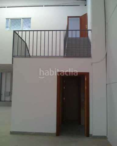 Foto 8f4d06fd-ab7b-416d-8102-c827d4858a75. Bâtiment à usage industriel dans Palmete Sevilla