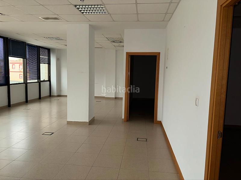 Foto 8e9085b2-da23-453d-ac28-9385aa71d1ee. Alquiler oficina  alquiler en Aljamar Tomares