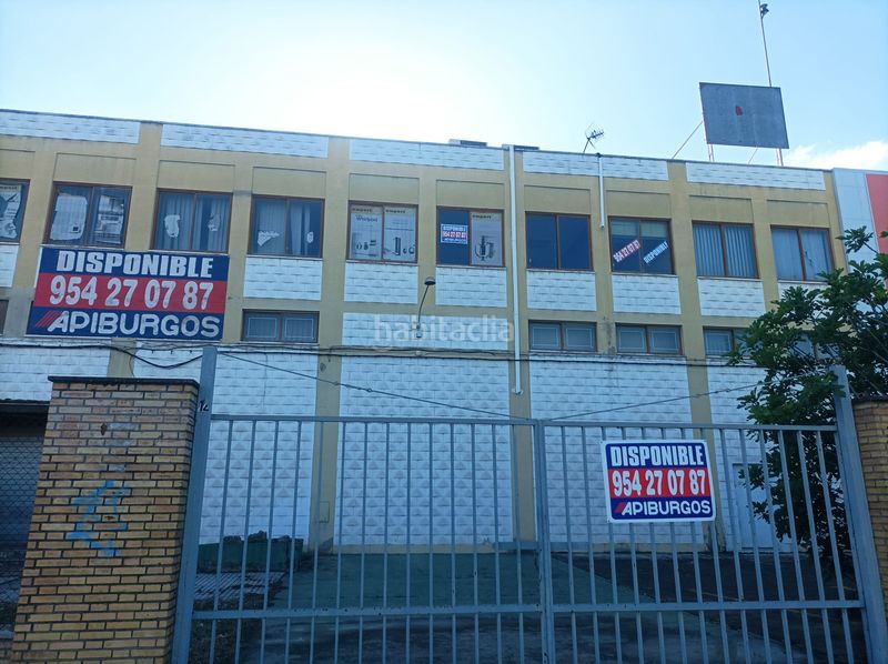 Foto 07c0e9ac-3d3b-4f25-b475-36e592ee03ea. Affitto capannone industriale in avenida fernández murube 12c in Sevilla
