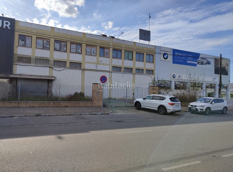 Foto 375f9b7a-aacd-43ed-8897-52b555b0dad0. Affitto capannone industriale in avenida fernández murube 12c in Sevilla