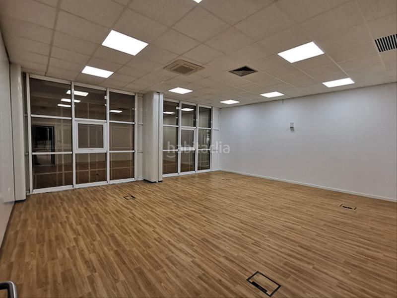 Foto 4deb974b-f5a2-48d8-995c-2464a71d55d8. Location bureau avec parking dans Triana Oeste Sevilla