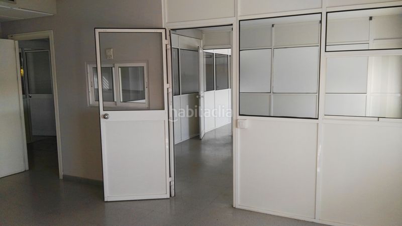Foto 184162bd-3368-4fc4-bcb3-426bdbc802e8. Rent industrial building in Palmete Sevilla