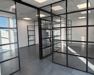 Alquiler Oficina en Los Remedios. Oficina disponible zona sur sevilla