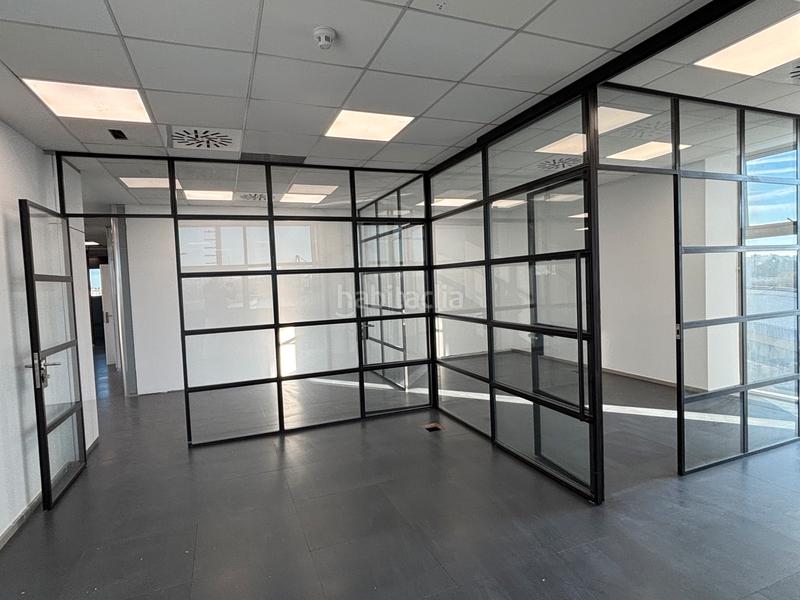 Foto 661a4962-353f-4388-9bd8-a858d0b8fb73. Location bureau avec chauffage dans Los Remedios Sevilla