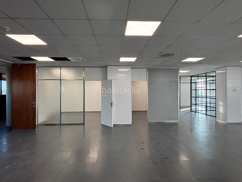 Foto c3b4489d-46c7-4738-b625-74b5c4eaadfe. Location bureau avec chauffage dans Los Remedios Sevilla