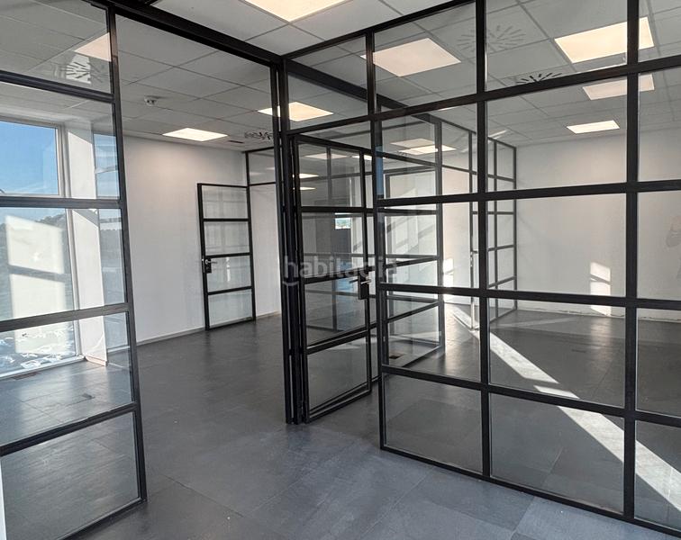 Foto f282311d-71ac-436c-ac3d-2bea40c16552. Miete büro mit heizung in Los Remedios Sevilla