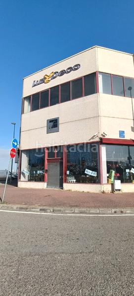 Foto 3edaa01f-e8c4-42f3-a40a-b281e2ca05ac. Nau industrial a La Paz Alcalá de Guadaira