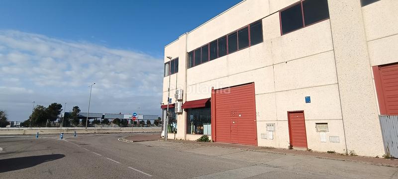 Foto 7f266792-8c0c-4137-addf-e72befda676c. Nau industrial a La Paz Alcalá de Guadaira