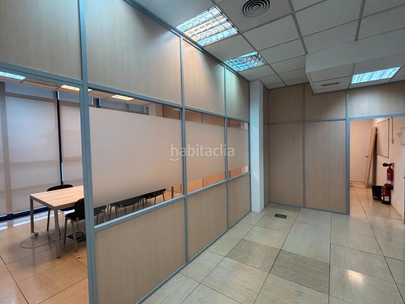 Foto cef741f7-374a-412b-82d2-2c5c14eb63c3. Affitto ufficio con riscaldamento parcheggio in El Cano - Los Bermejales Sevilla