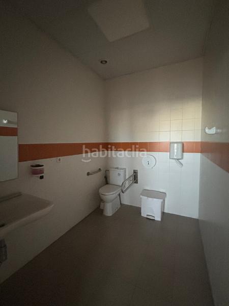 Foto 0fc53516-12f2-403e-83b1-9cb356b98102. Location bureau avec parking dans El Cano - Los Bermejales Sevilla