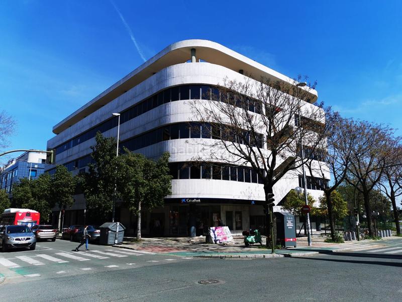 Foto 5a93fe8b-e4b3-4617-b892-527acbbb488a. Location bureau avec parking dans El Cano - Los Bermejales Sevilla