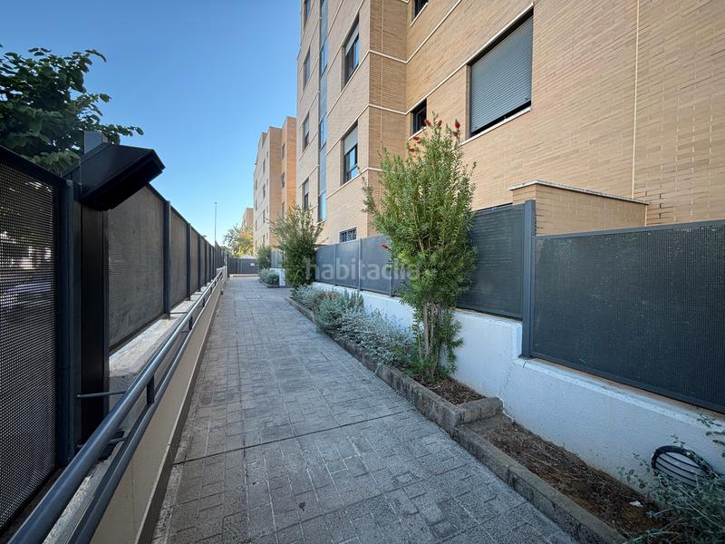 Foto 497b547e-686a-428b-a1ff-4c82e00f80ca. Piso en avenida de la sabiduría 1d piso venta Nuevo Bulevar. en Mairena del Aljarafe