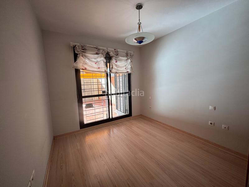 Foto 7c3531ba-9dfe-43bb-8580-f3140d31dbc2. Piso en avenida de la sabiduría 1d piso venta Nuevo Bulevar. en Mairena del Aljarafe