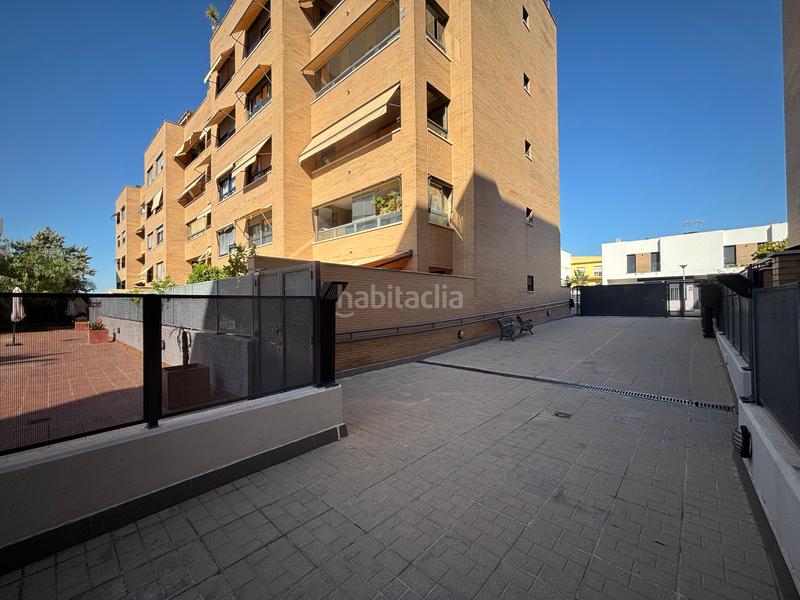 Foto d1f904ab-ce1e-4681-9564-d299f97f19a0. Piso en avenida de la sabiduría 1d piso venta Nuevo Bulevar. en Mairena del Aljarafe