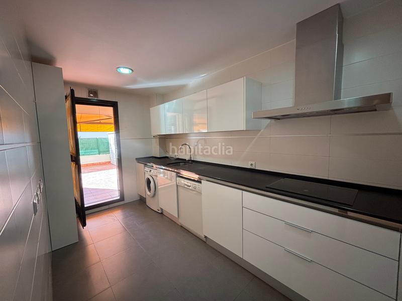 Foto f5e14e8c-ea8e-4cfc-933b-c66f81945f9c. Piso en avenida de la sabiduría 1d piso venta Nuevo Bulevar. en Mairena del Aljarafe