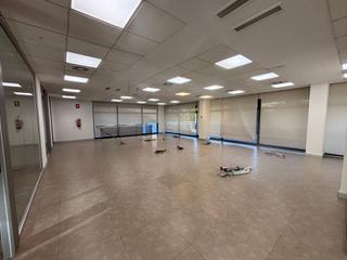 Affitto Ufficio in Sector Sur  - La Palmera - Reina Mercedes. Oficina alquiler sector sur-palmera