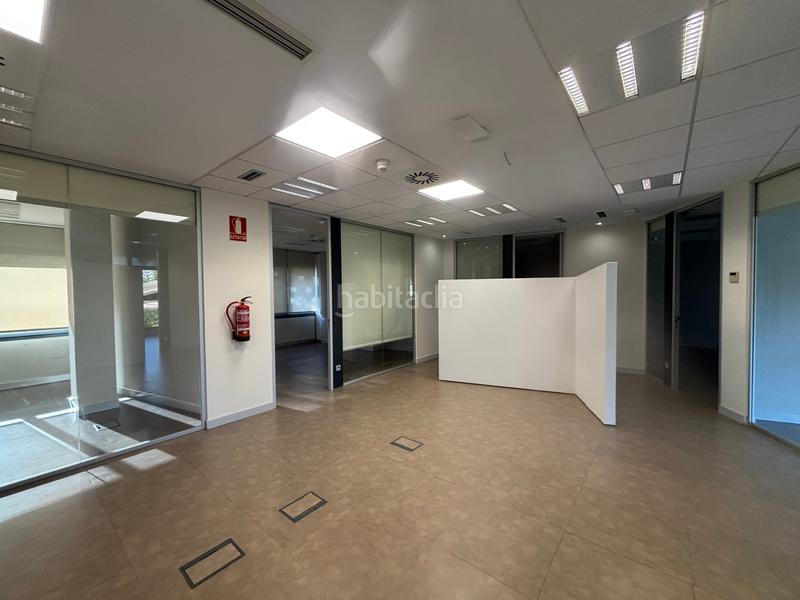 Foto da31177a-f3e2-4eaa-97d4-66d505272d95. Lloguer oficina amb calefacció aparcament a sector sur - la palmera - reina mercedes Sevilla
