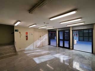Affitto Ufficio in Triana Oeste. Oficina alquiler isla de la cartuja