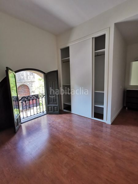 Foto 93f628ab-32aa-4105-a4c0-ae8509eb2b30. Rent flat in Alfalfa - Santa Cruz Sevilla