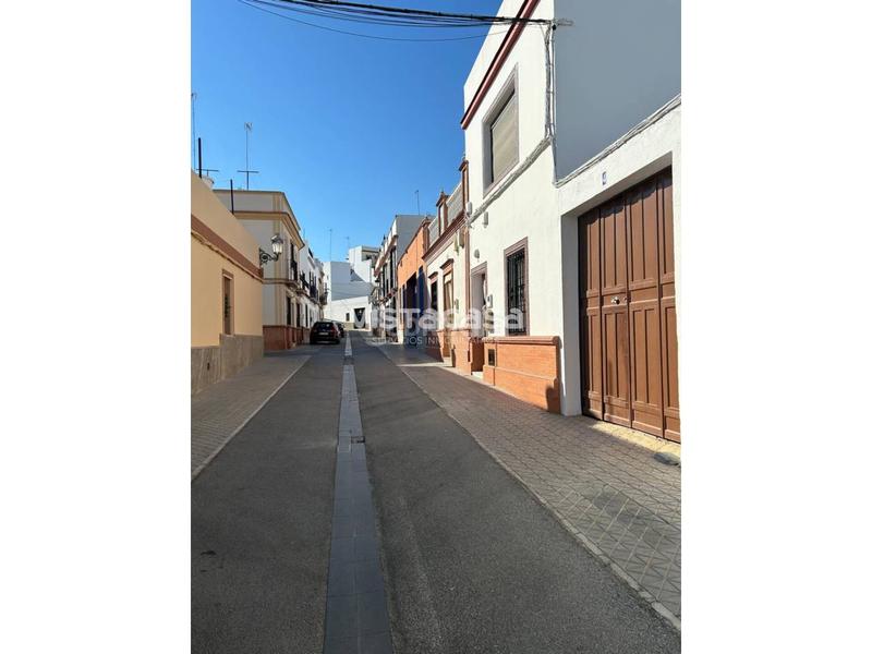 Foto b6cdce09-88a8-4f08-9cd4-578467a1b888. Industrial building in Mairena del Alcor