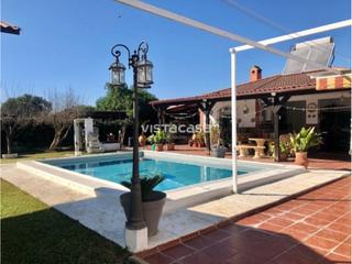 Chalet à Carmona. Chalet en venta en carmona