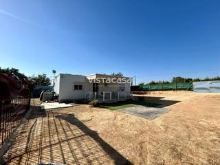 Terrain résidentiel à Carmona. Parcela en venta en zona extrarradio