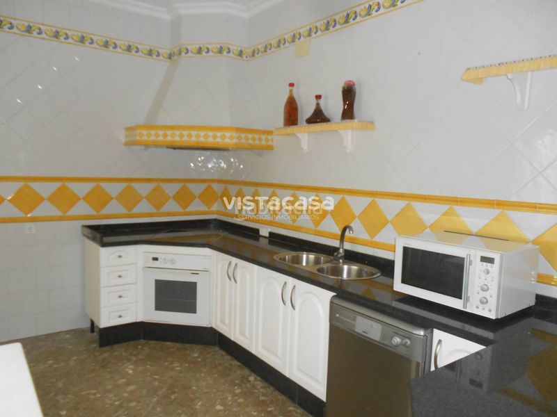 Foto 8944e7a1-ddb2-40ae-8b33-b617f6535aa0. Casa  en venta en Mairena del Alcor