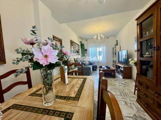Casa adossada a Mairena del Alcor. Venta de townhouse en mairena del alcor