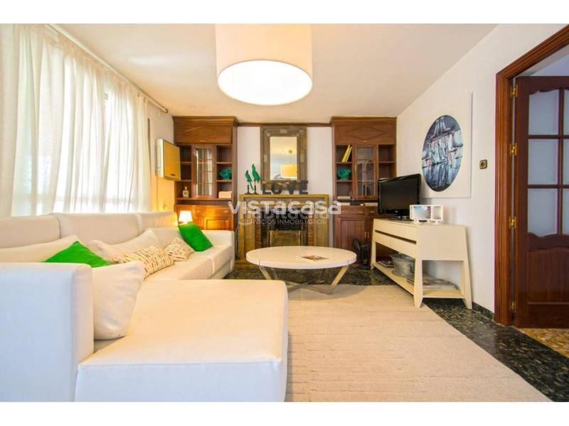 Foto aa4f75d9-554b-4b58-bd1f-6aa7792ce050. Chalet con riscaldamento parcheggio piscina in La Paz Alcalá de Guadaira