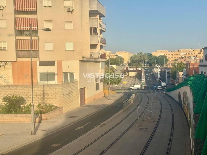 Foto fcfb6c88-018d-4e0f-ba47-3fd5b35f4132. Terrain industriel dans La Paz Alcalá de Guadaira