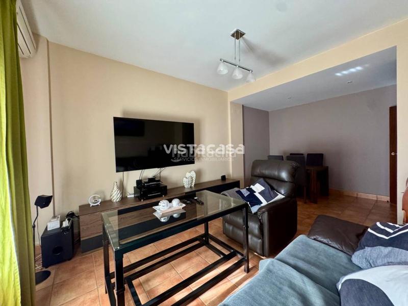 Foto b907607e-58fe-4edf-b93e-e231cd971fe4. Reihenhaus mit heizung in Mairena del Alcor